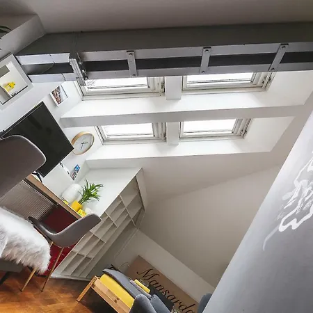 Mansarda Apartman *